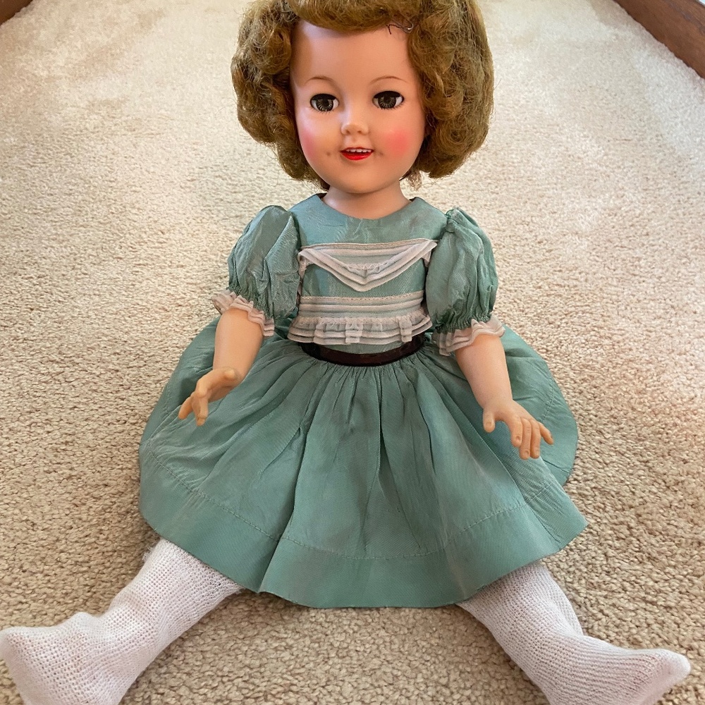 ORIGINAL SHIRLEY TEMPLE DOLL APPROX 1954-55